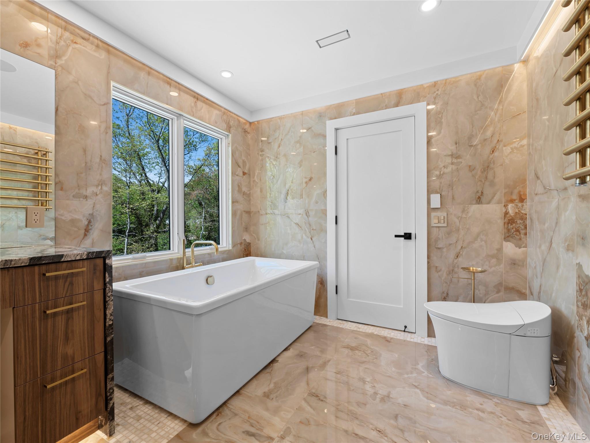 5 N Hills Road Property Photo 38