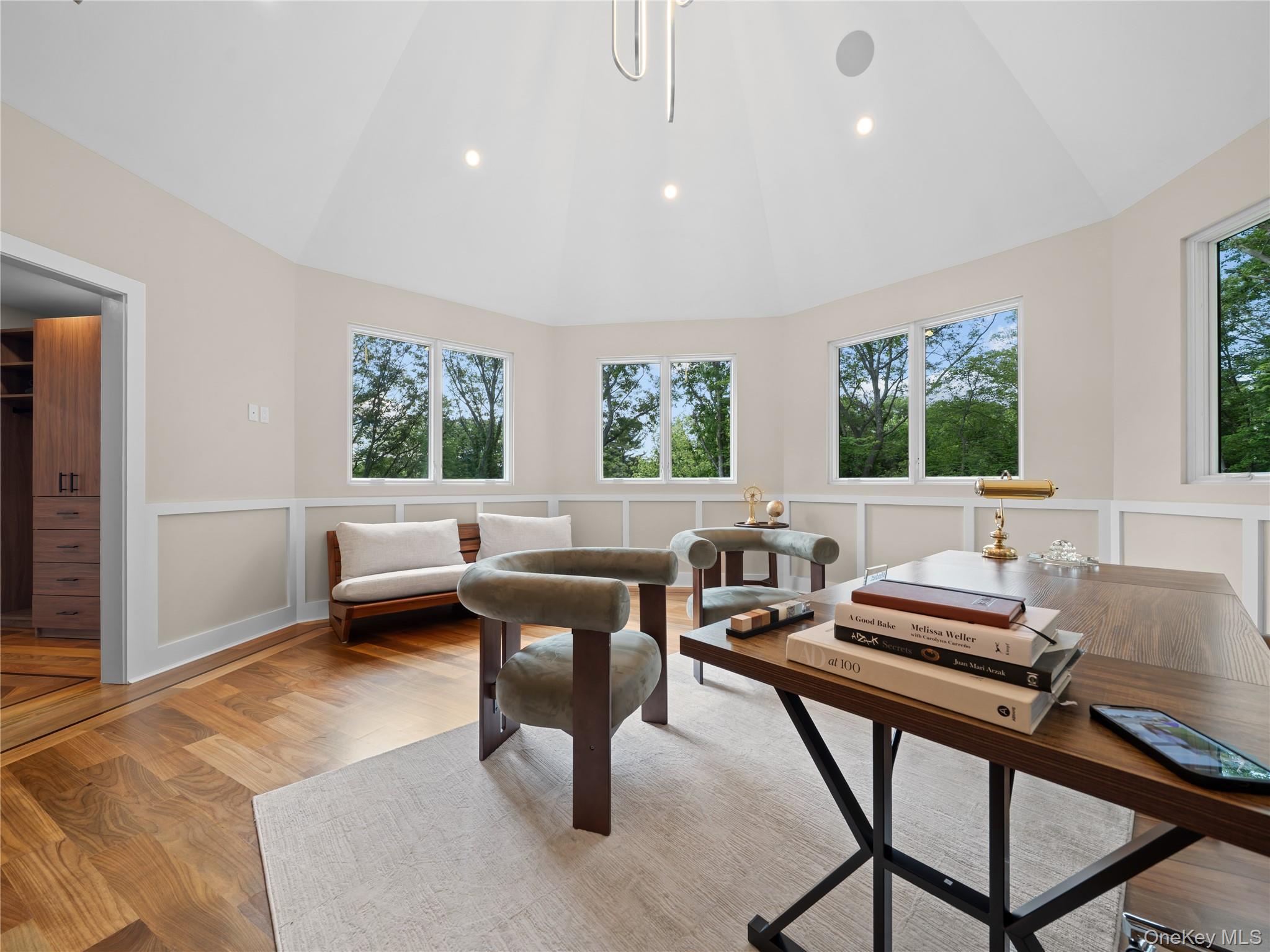 5 N Hills Road Property Photo 39