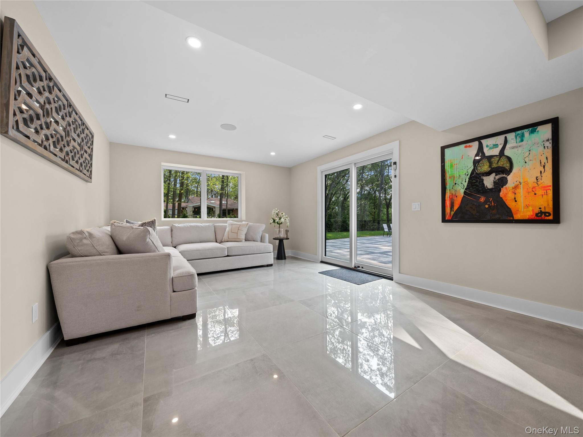 5 N Hills Road Property Photo 44