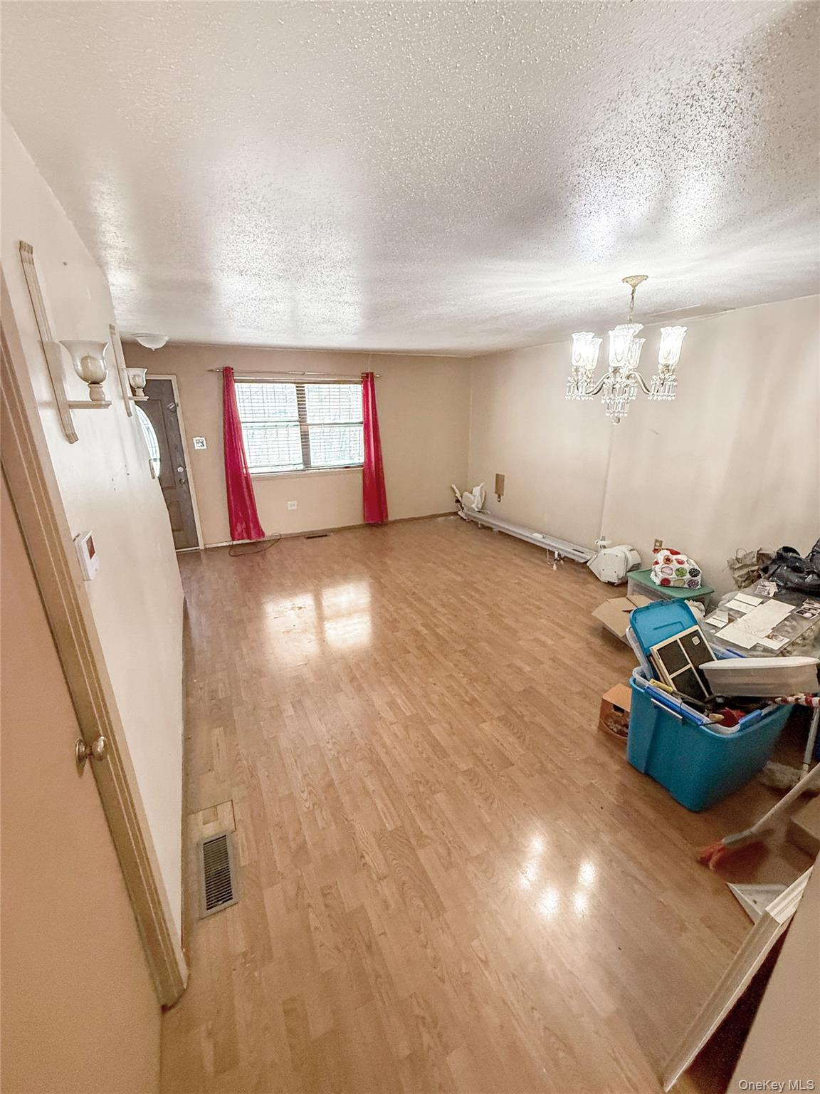 702 Saint Anns Avenue Property Photo 5