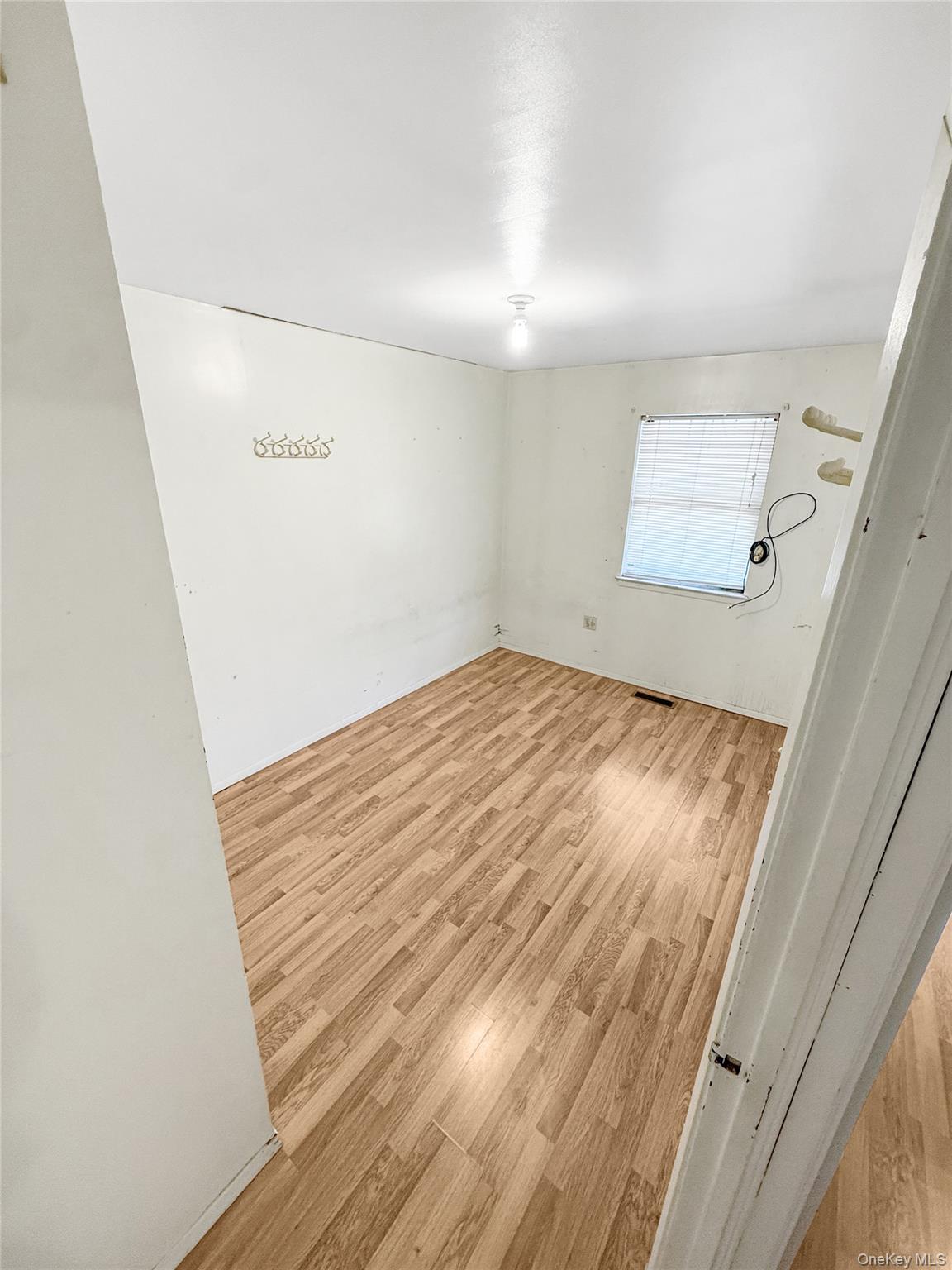 702 Saint Anns Avenue Property Photo 10
