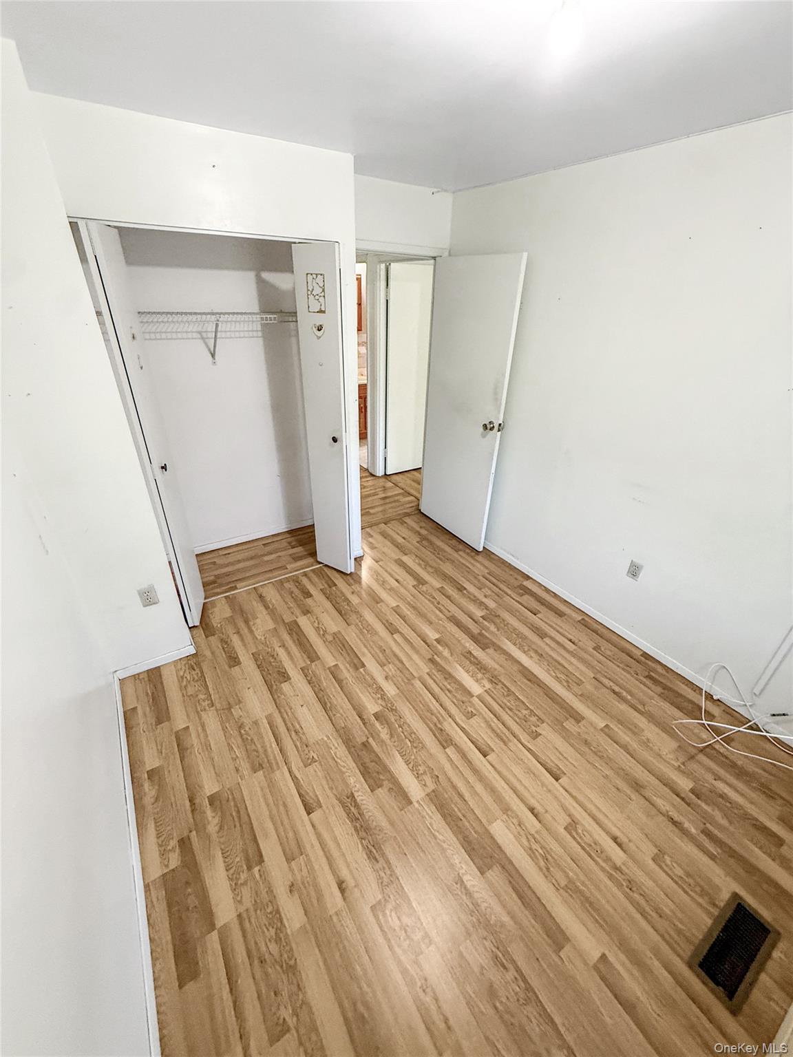 702 Saint Anns Avenue Property Photo 13