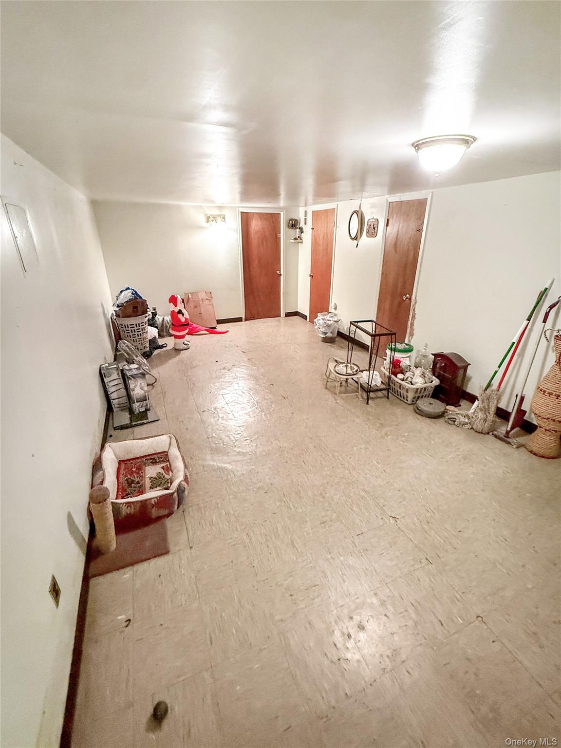 702 Saint Anns Avenue Property Photo 17
