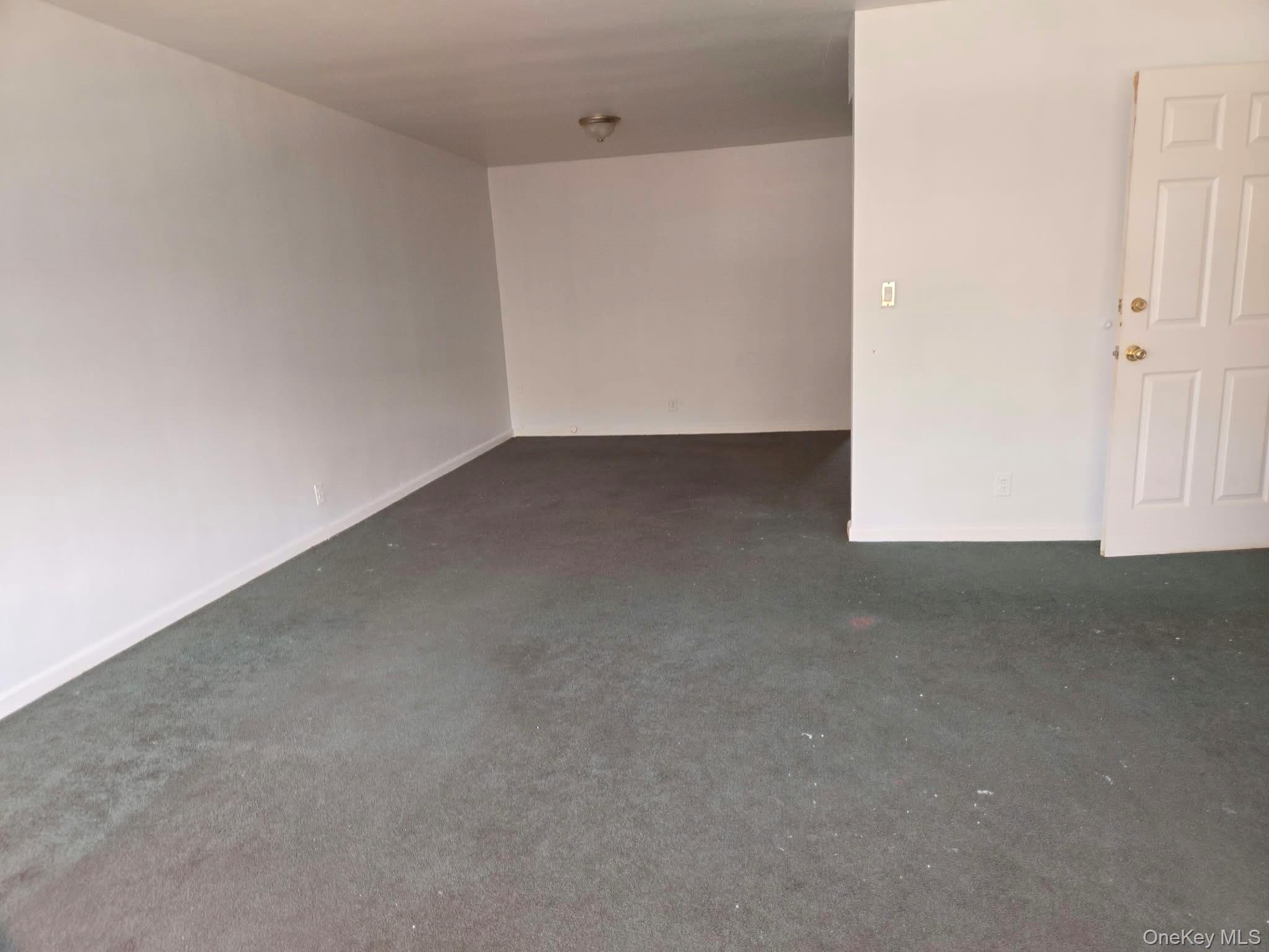 85-49 75th Street 2nd Floor Property Photo 2