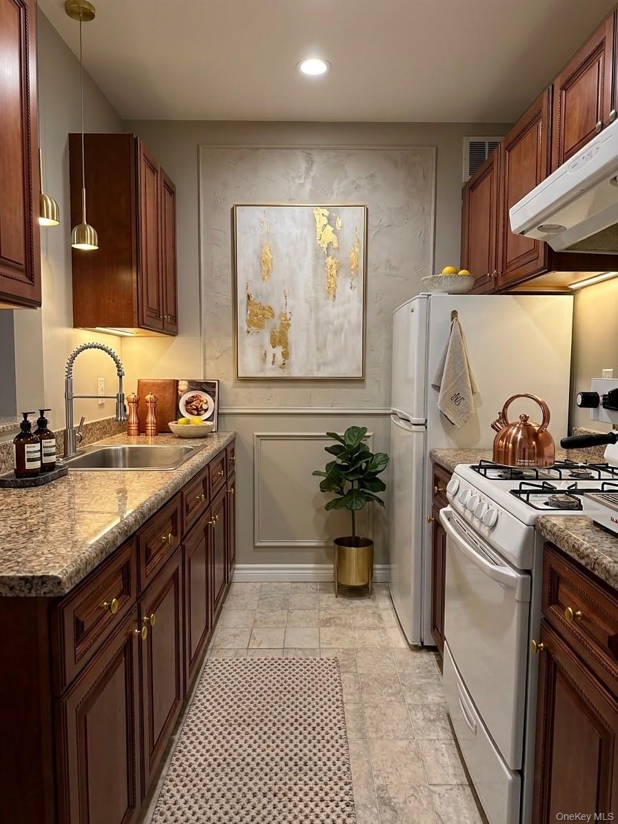 10025 Queens Boulevard 6L Property Photo 1