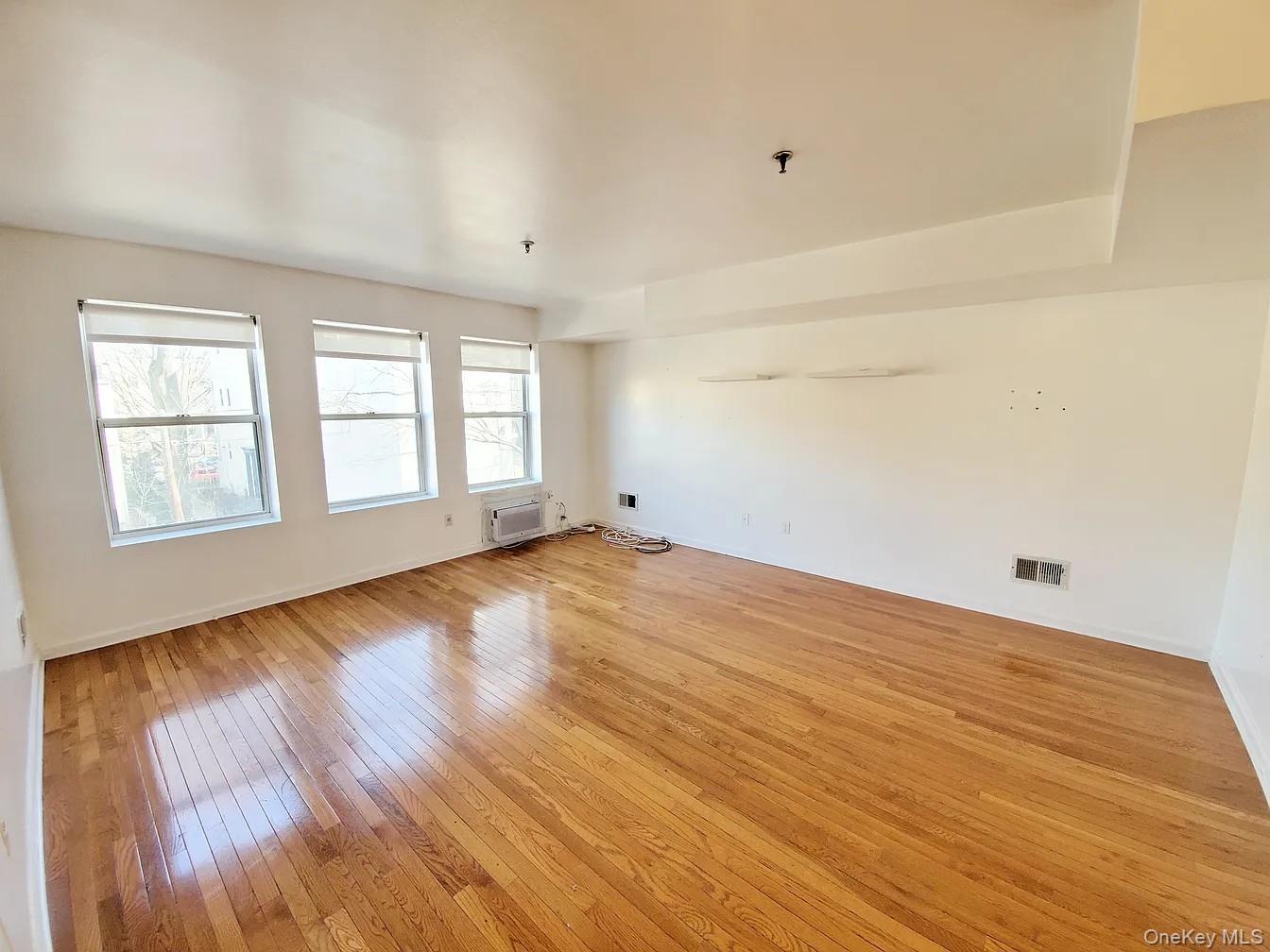 115 Vanderbilt Avenue 115a Property Photo 8
