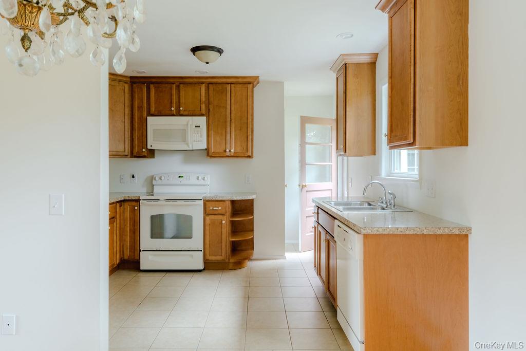 22 Trinity Place Property Photo 3