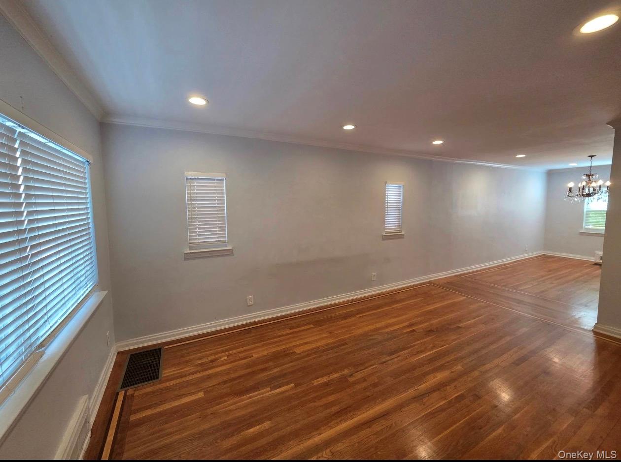 10548 65th Road Property Photo 4