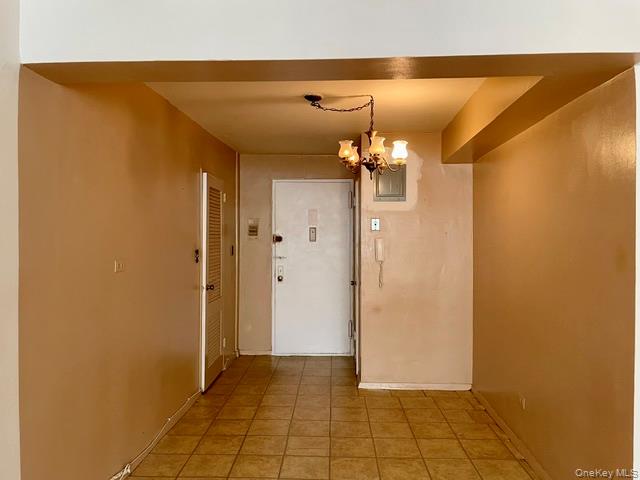 92-30 56 Avenue 6b Property Photo 4