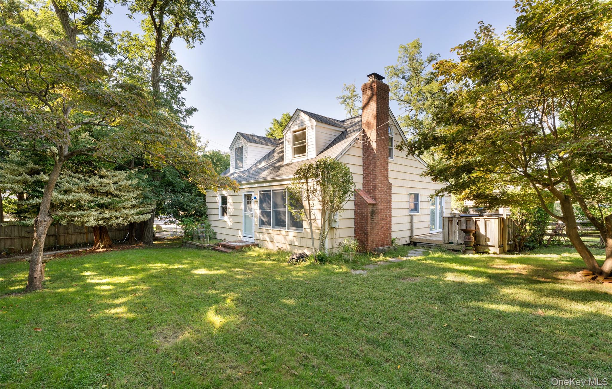 4 Acacia Road Property Photo 1