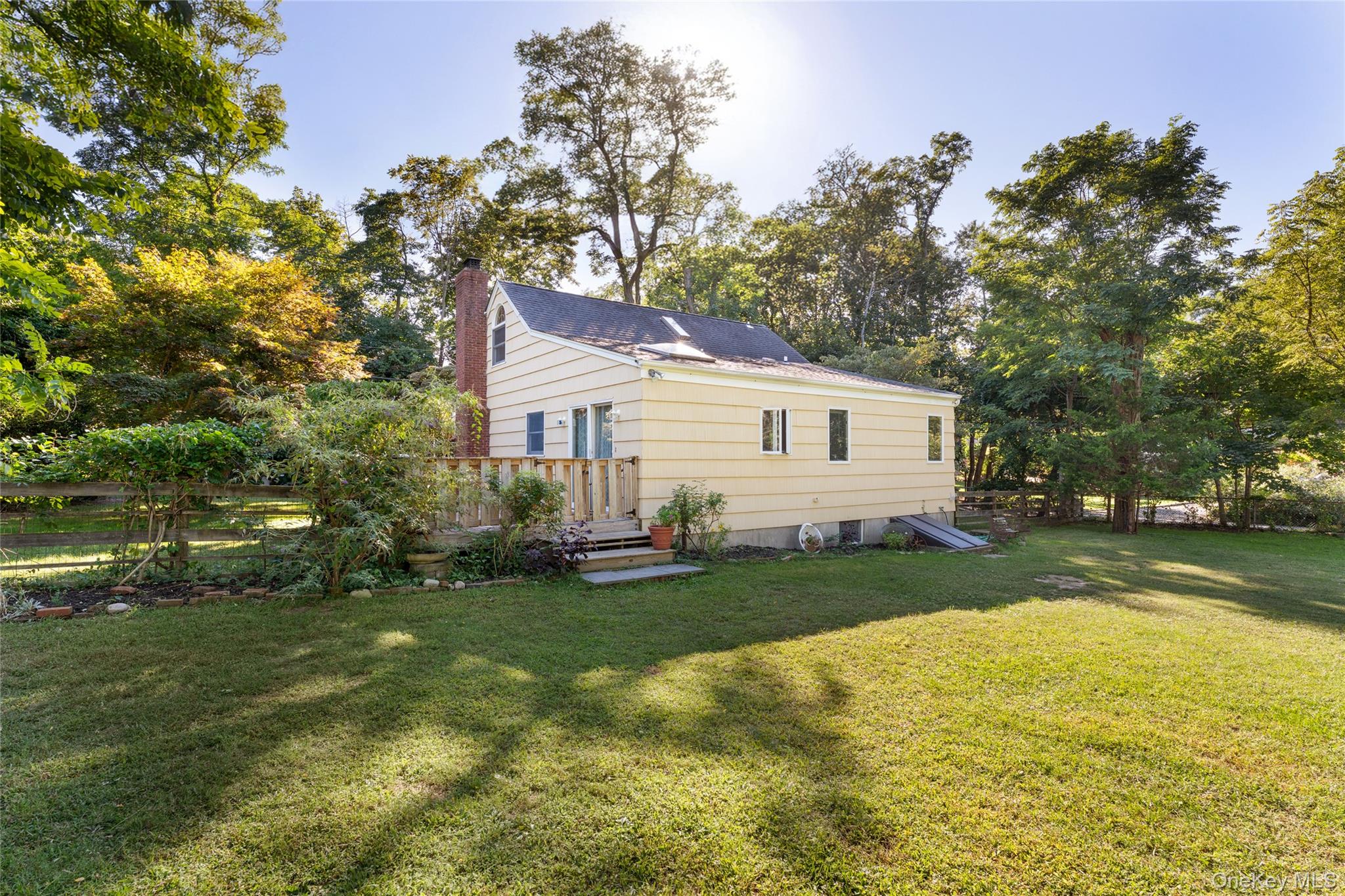 4 Acacia Road Property Photo 5