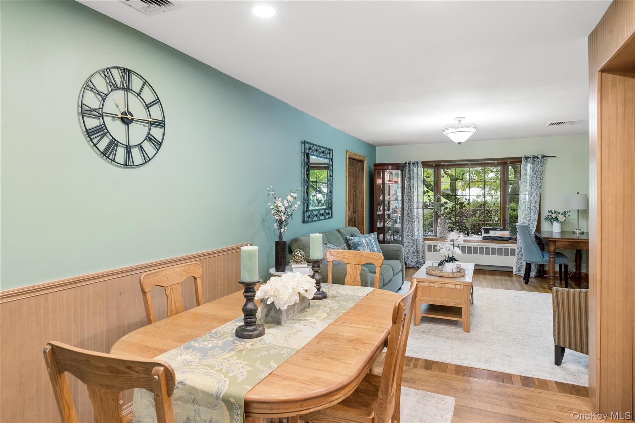 21 Edgewood Property Photo 8