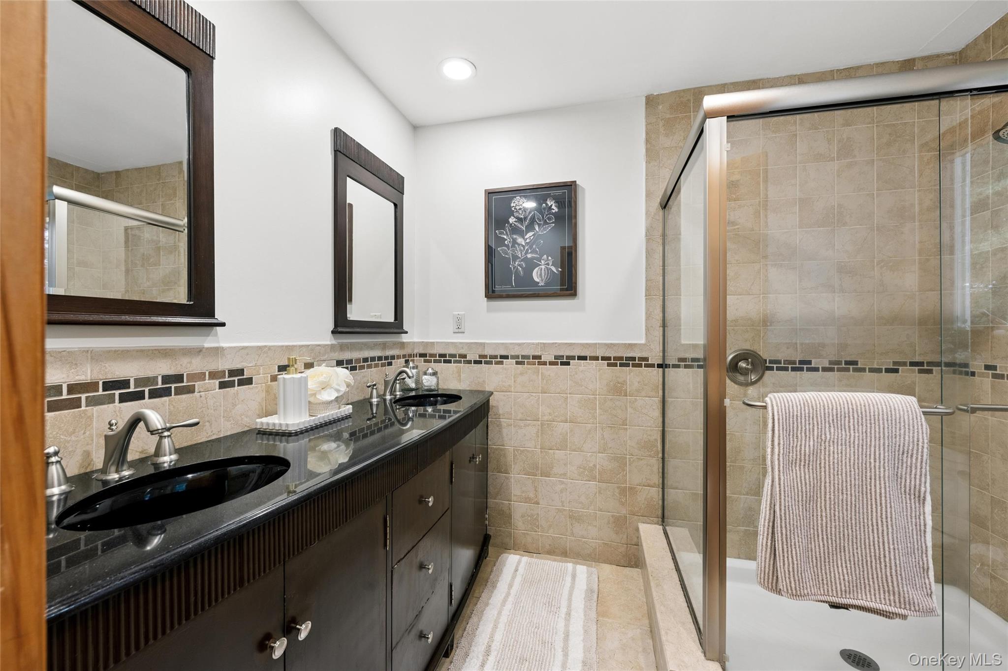 21 Edgewood Property Photo 26