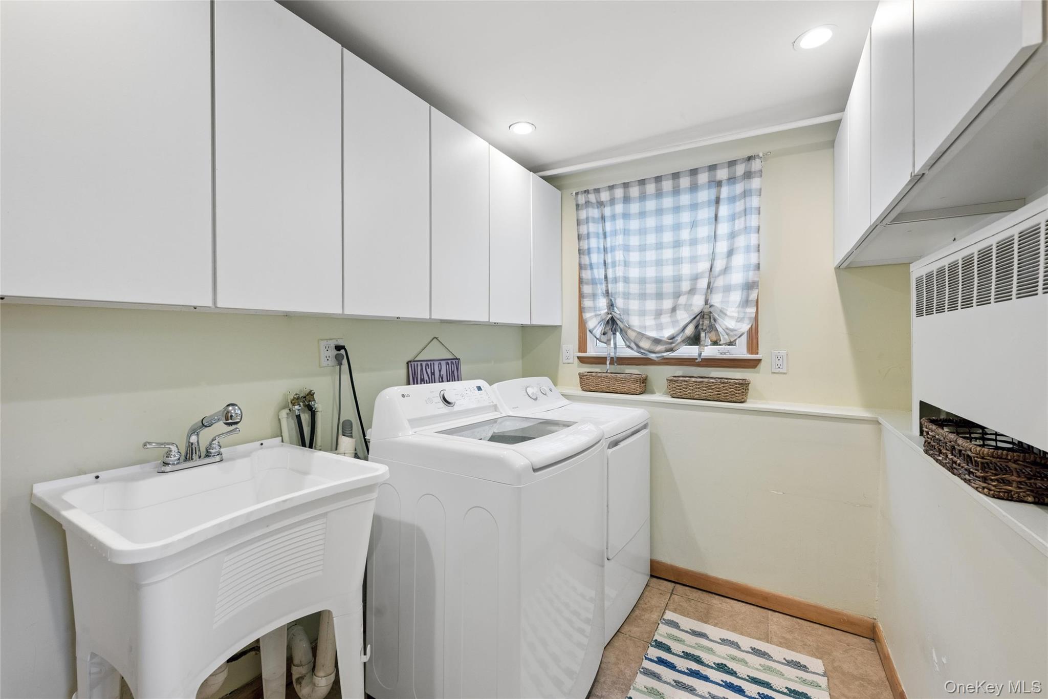 21 Edgewood Property Photo 30