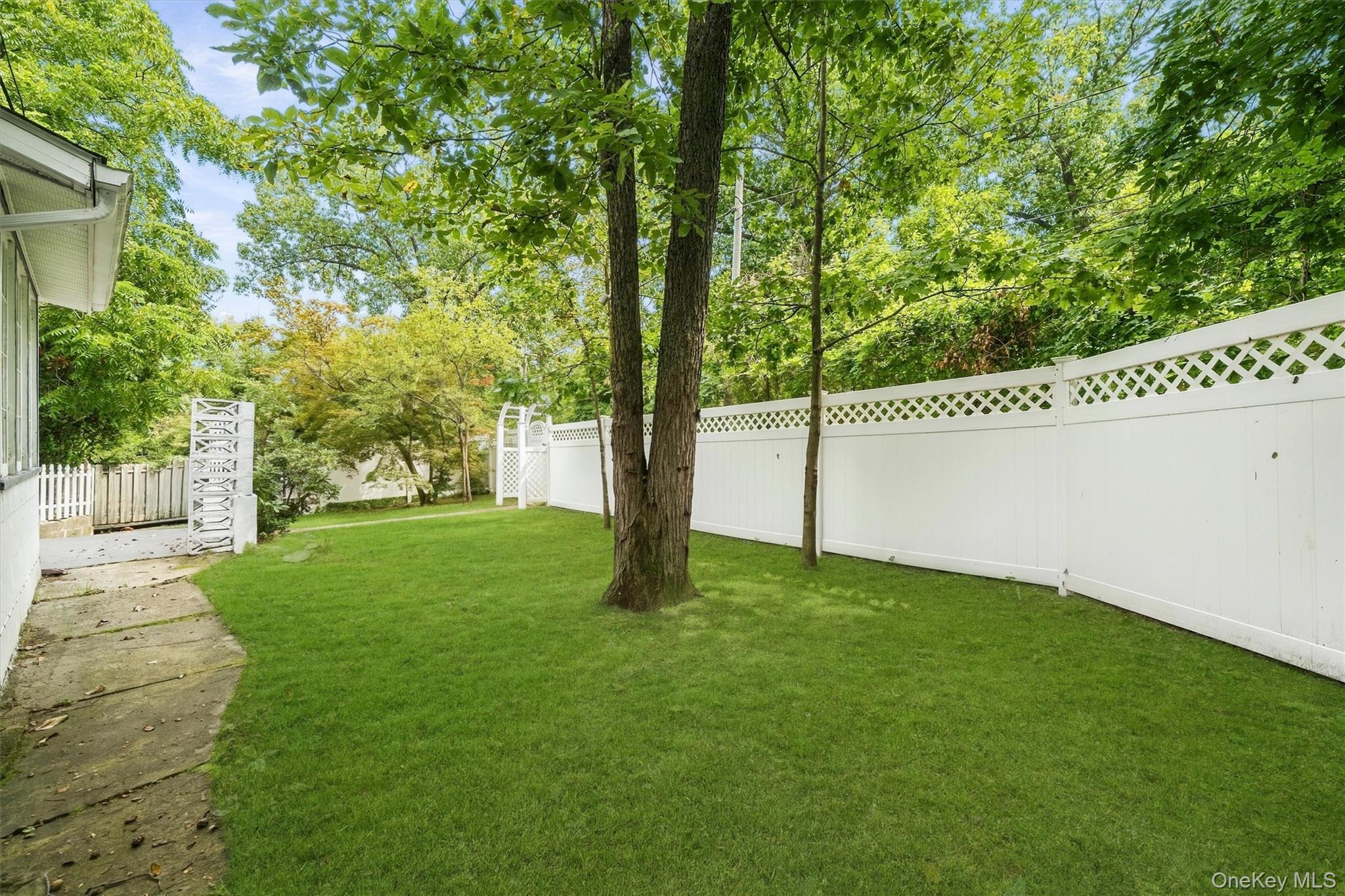 4 Hillside Trail Property Photo 38