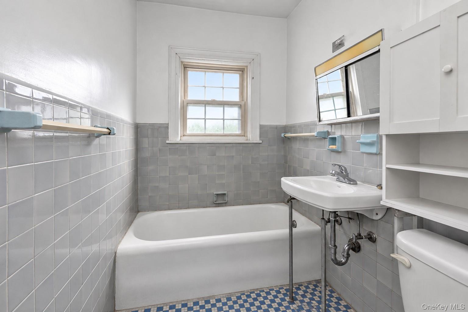 34-41 74th Street Property Photo 12