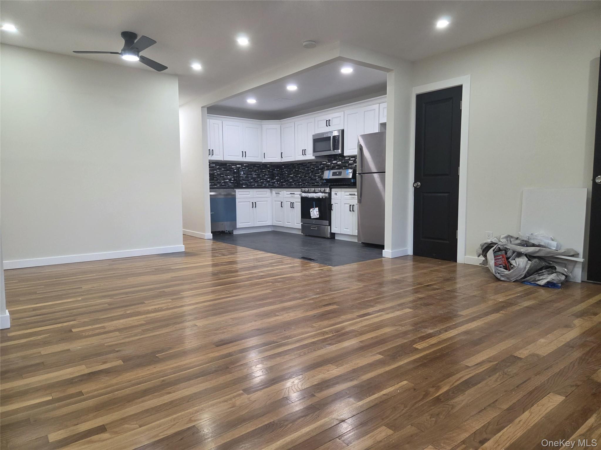 11230 159th Street Property Photo 6