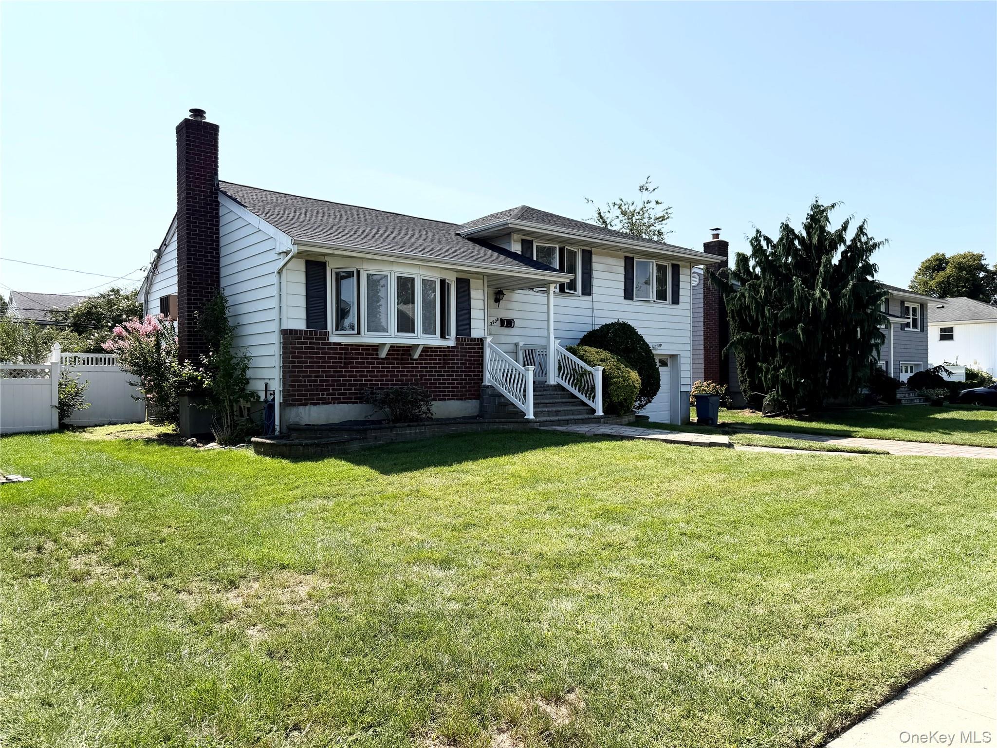 3938 Bernice Road Property Photo 2