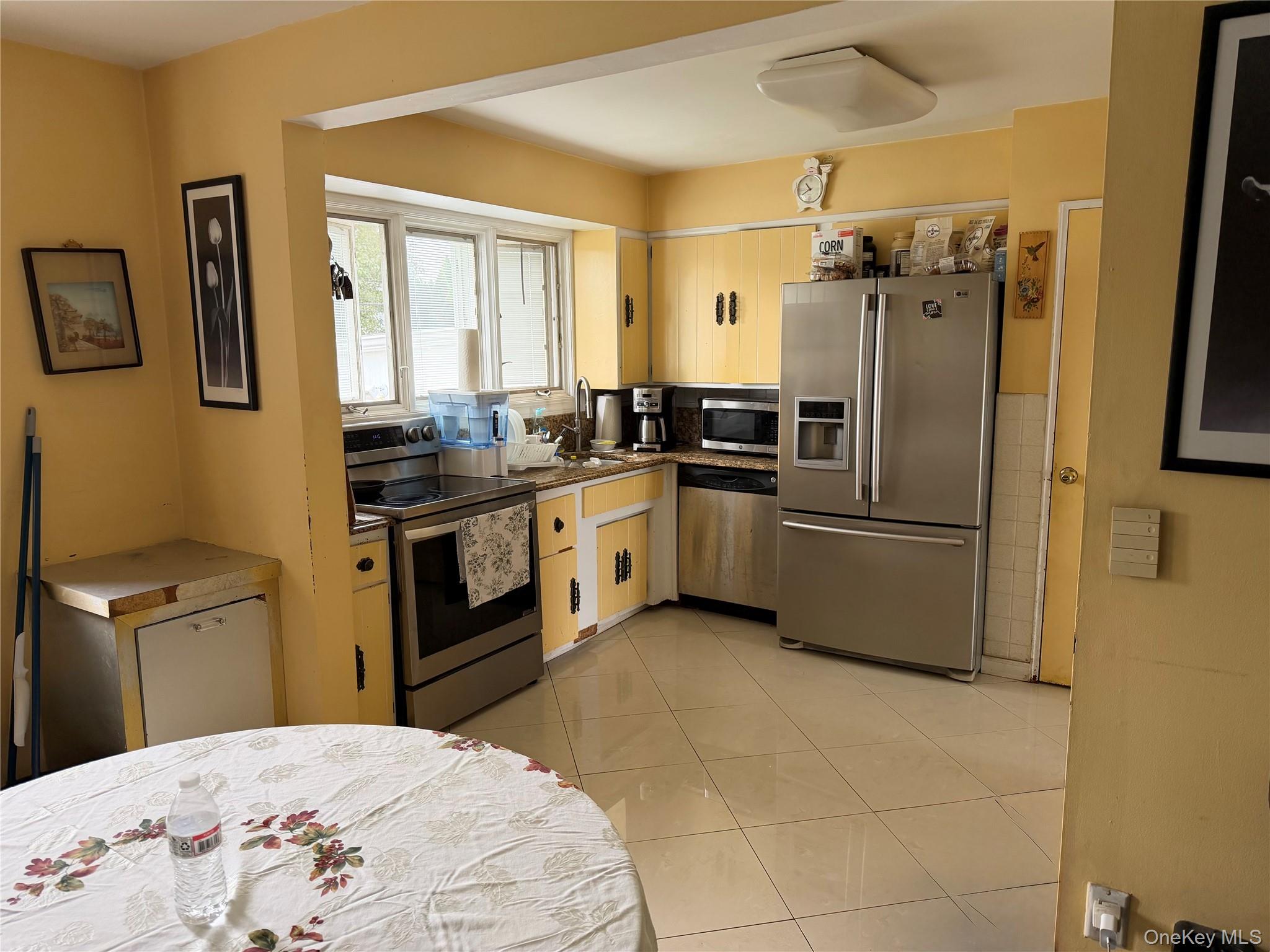 3938 Bernice Road Property Photo 6
