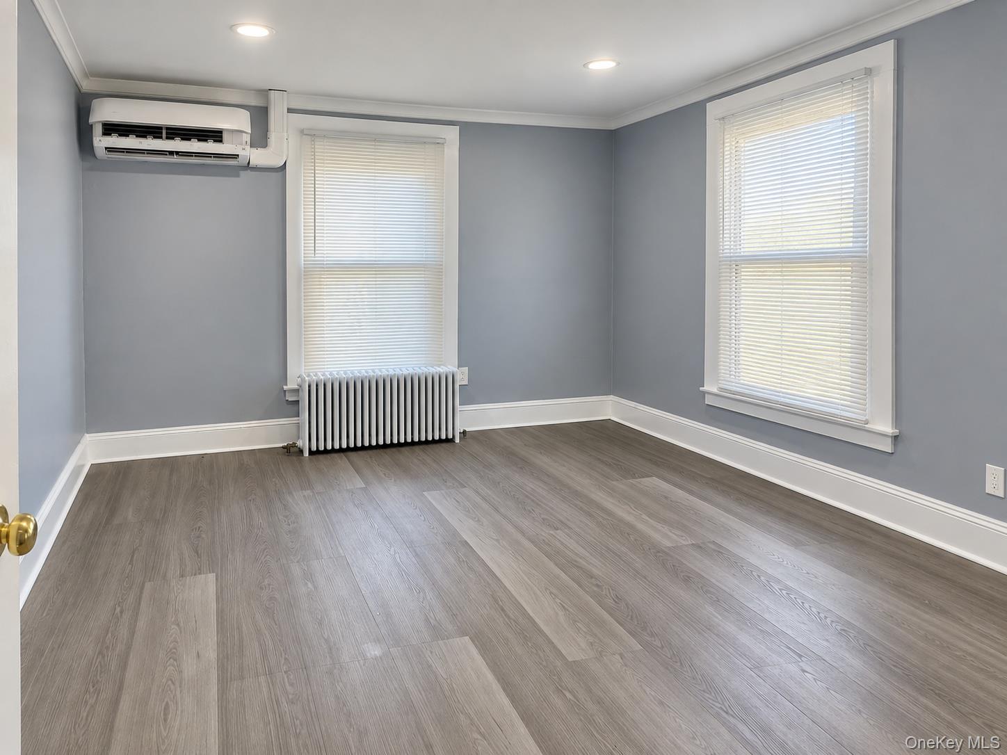 21 Carleton Avenue Property Photo 6
