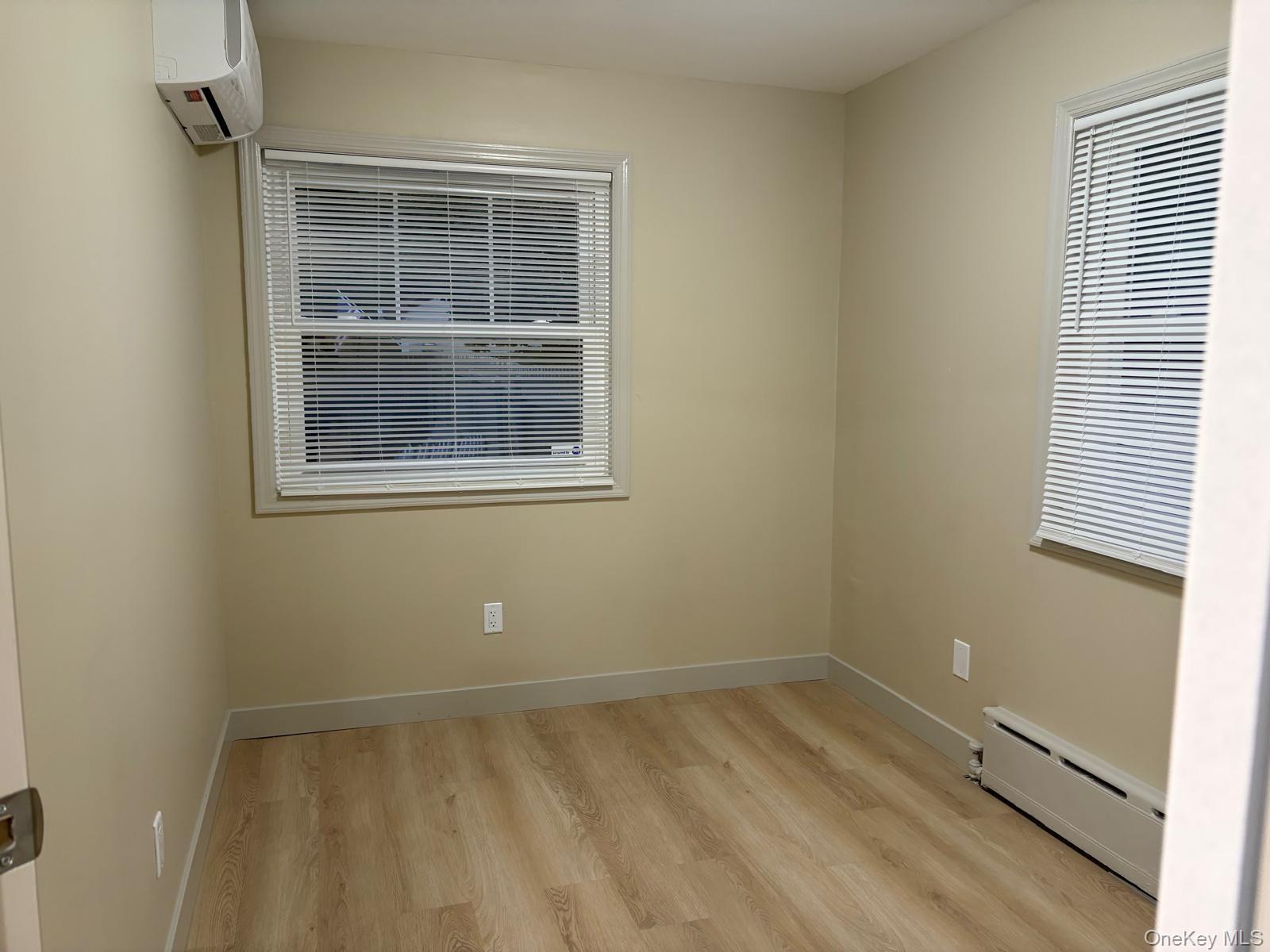 21 Carleton Avenue Property Photo 13