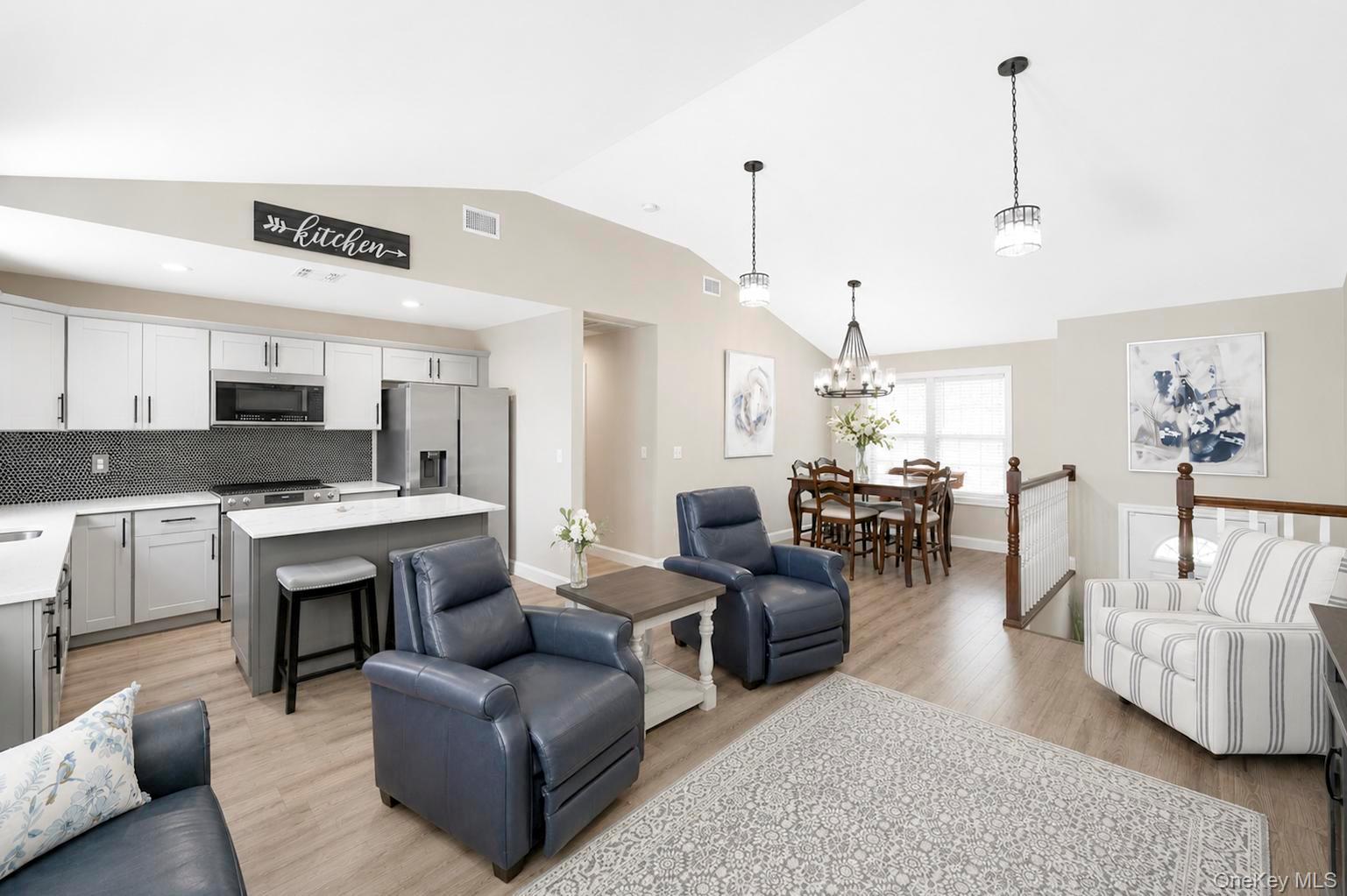 42 Audubon Avenue Property Photo 6