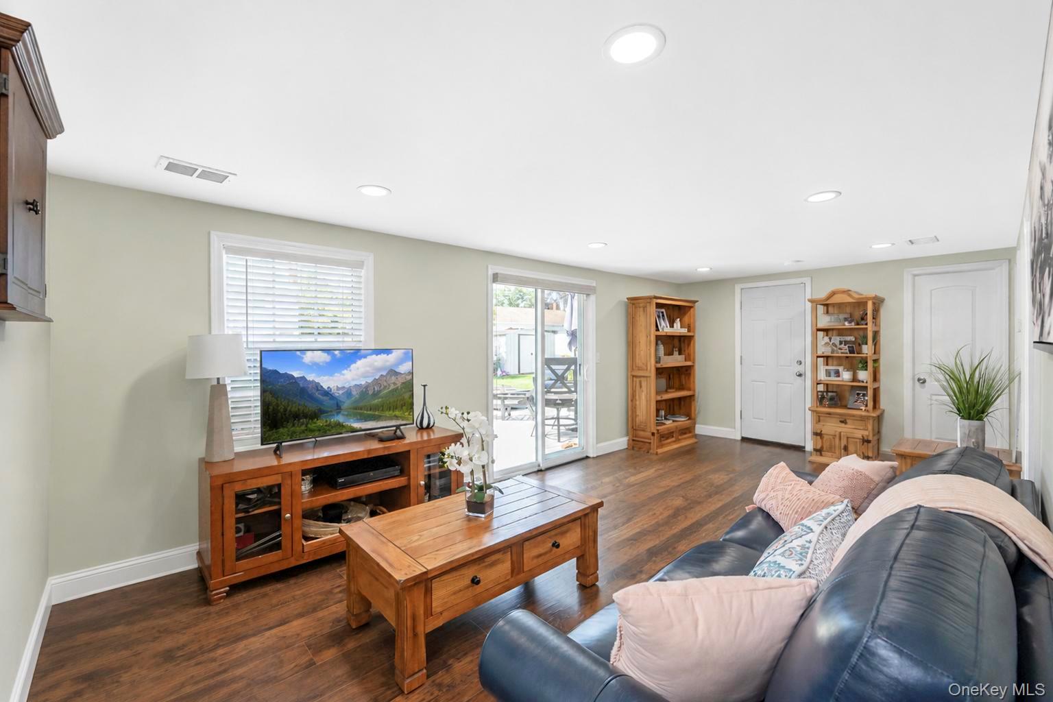 42 Audubon Avenue Property Photo 25
