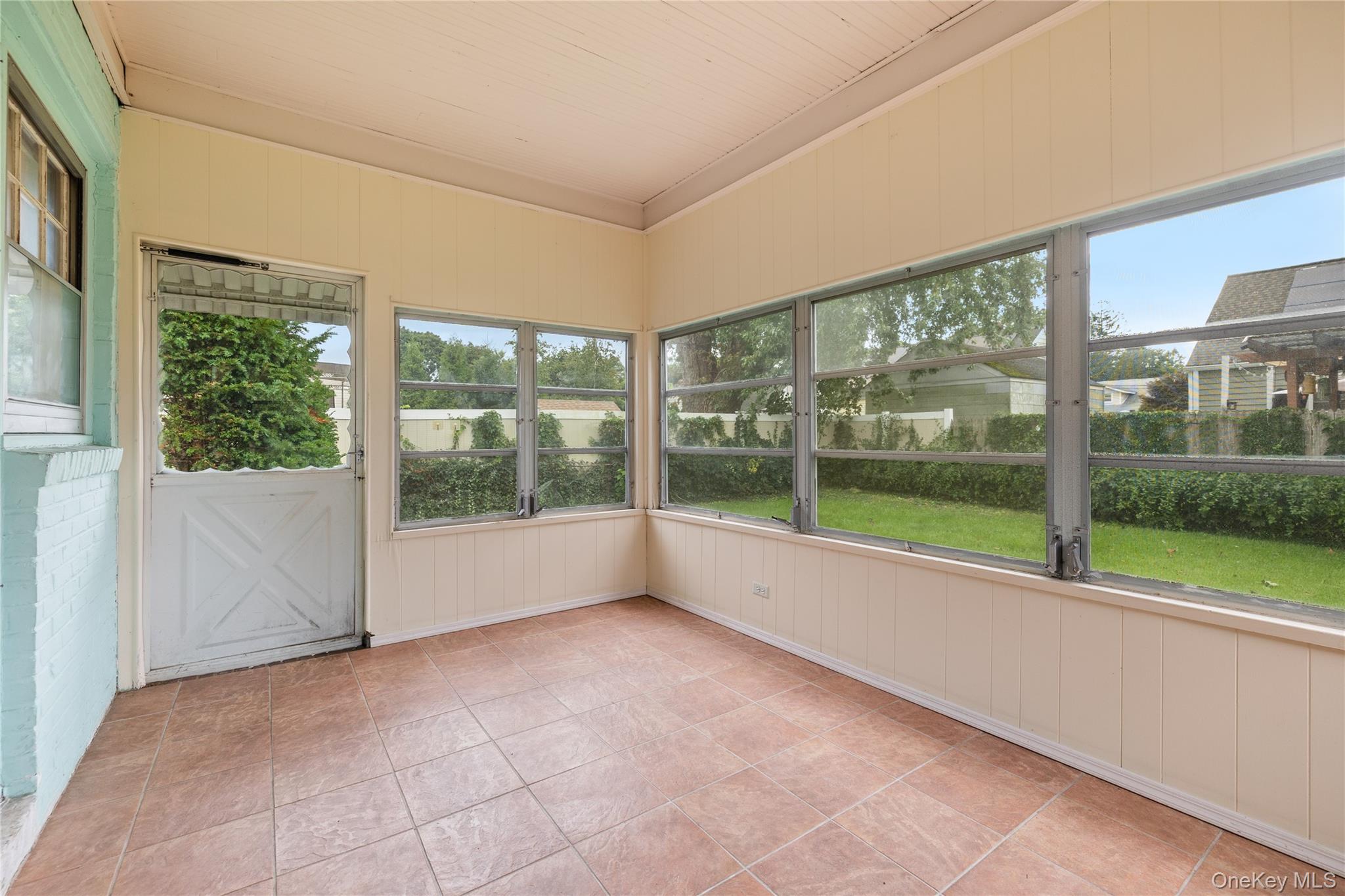 12 Benjamin Avenue Property Photo 17
