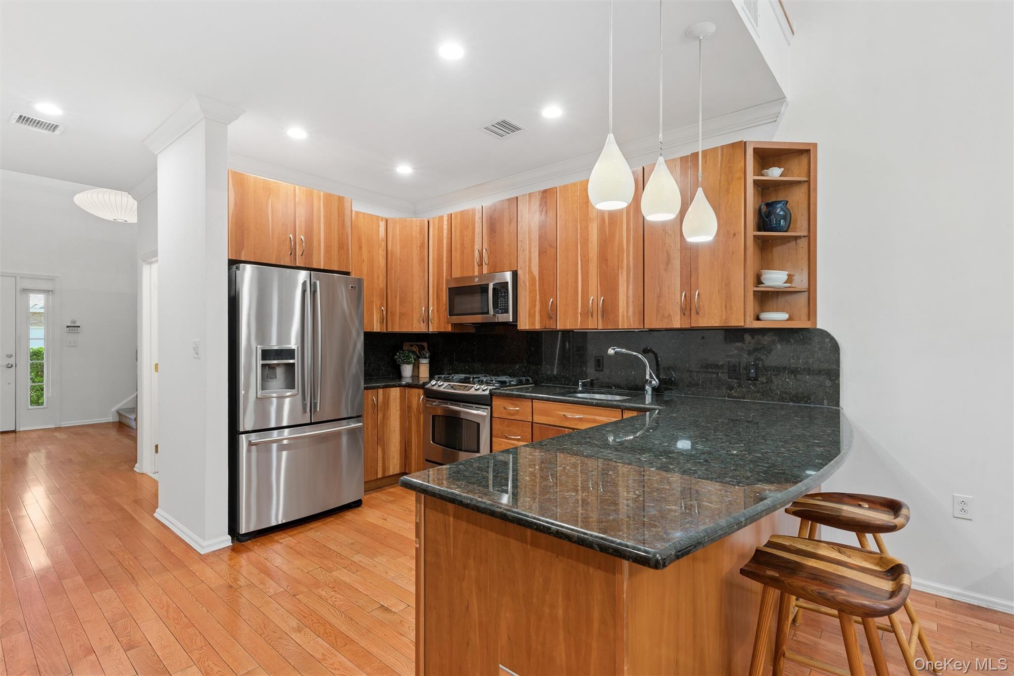 147 Pond View Drive Property Photo 7
