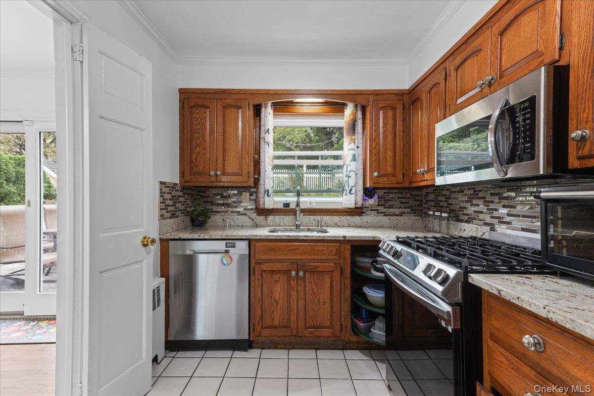 83 Joyce Road Property Photo 9