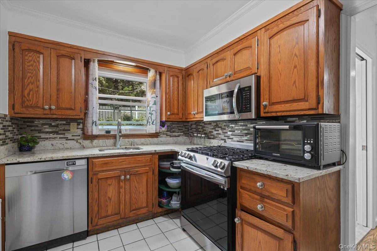 83 Joyce Road Property Photo 12