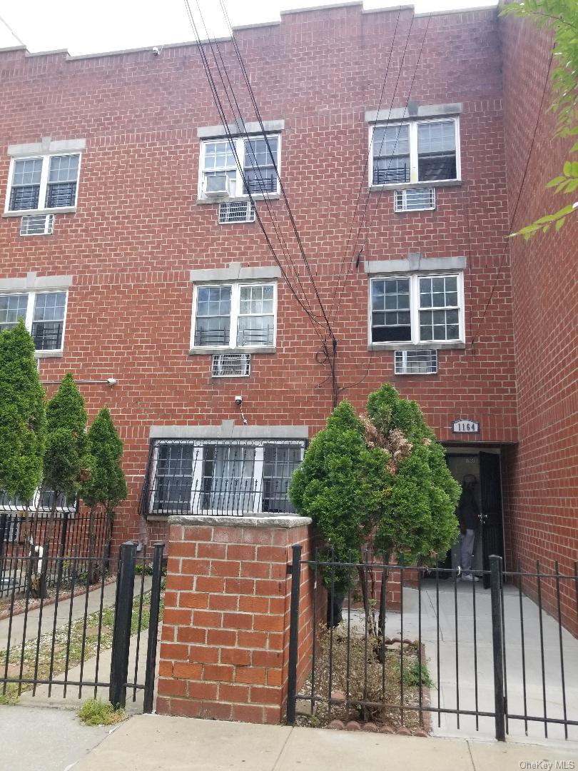 1164 Union Avenue Property Photo 1