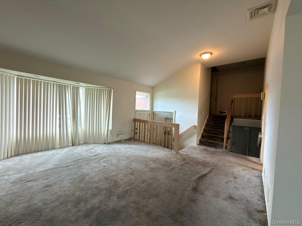925 Northern Boulevard Property Photo 5
