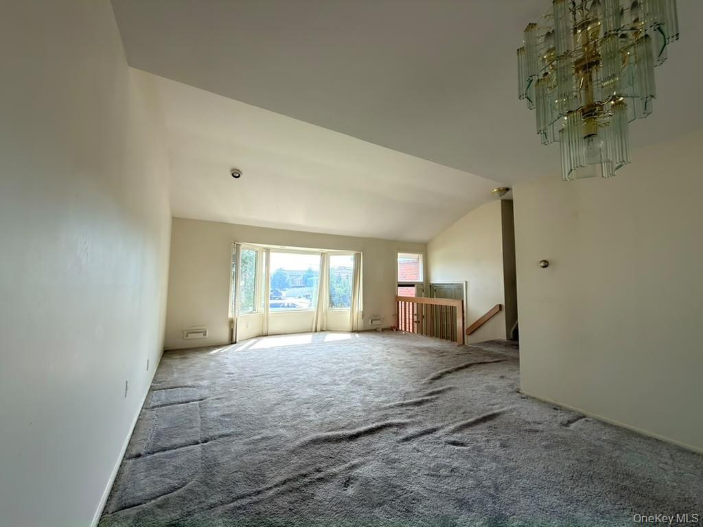 925 Northern Boulevard Property Photo 12