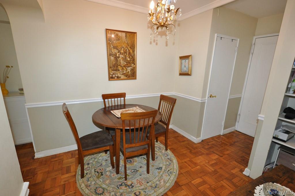 142 Garth Road 1c Property Photo 14