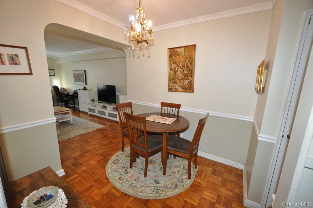 142 Garth Road 1c Property Photo 15