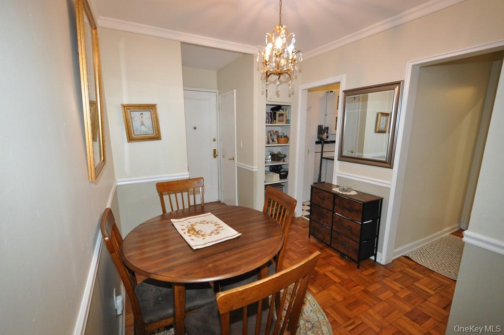 142 Garth Road 1c Property Photo 17