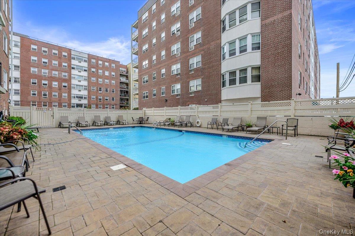 740 E Broadway 4g Property Photo 18