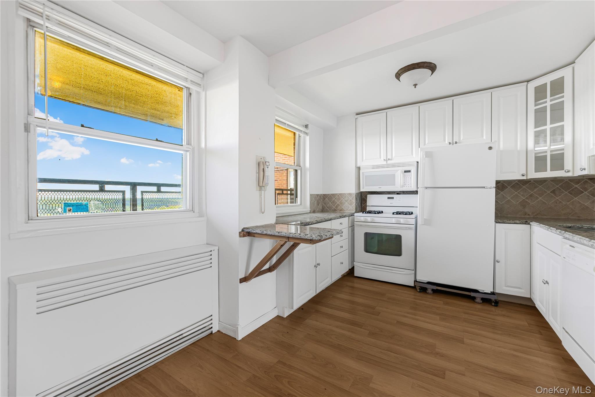 5800 Arlington Avenue 7l Property Photo 2