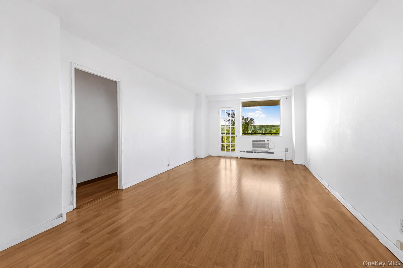 5800 Arlington Avenue 7l Property Photo 3