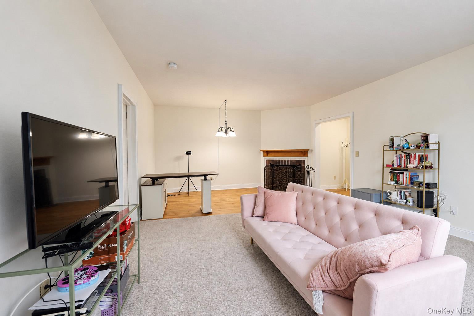 68 E Hartsdale Avenue 4k Property Photo 5