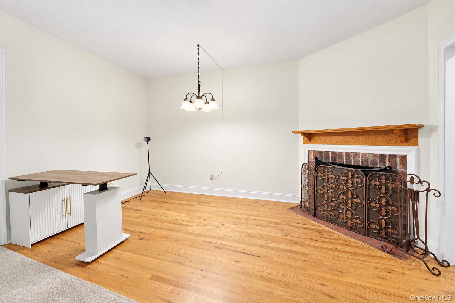 68 E Hartsdale Avenue 4k Property Photo 9