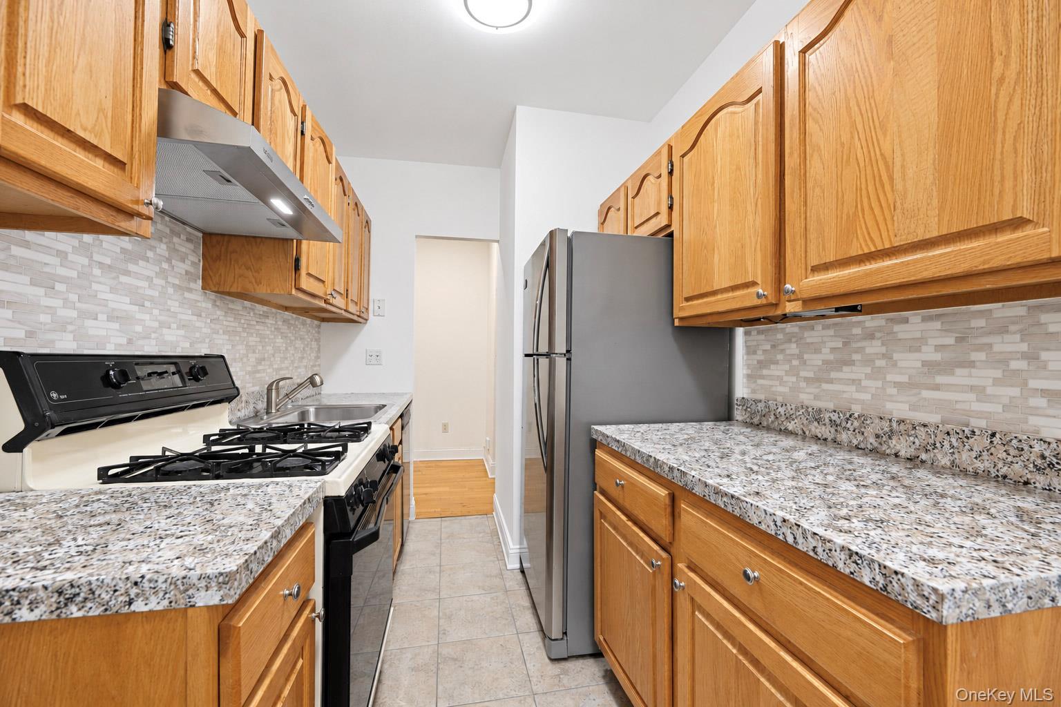 68 E Hartsdale Avenue 4k Property Photo 12