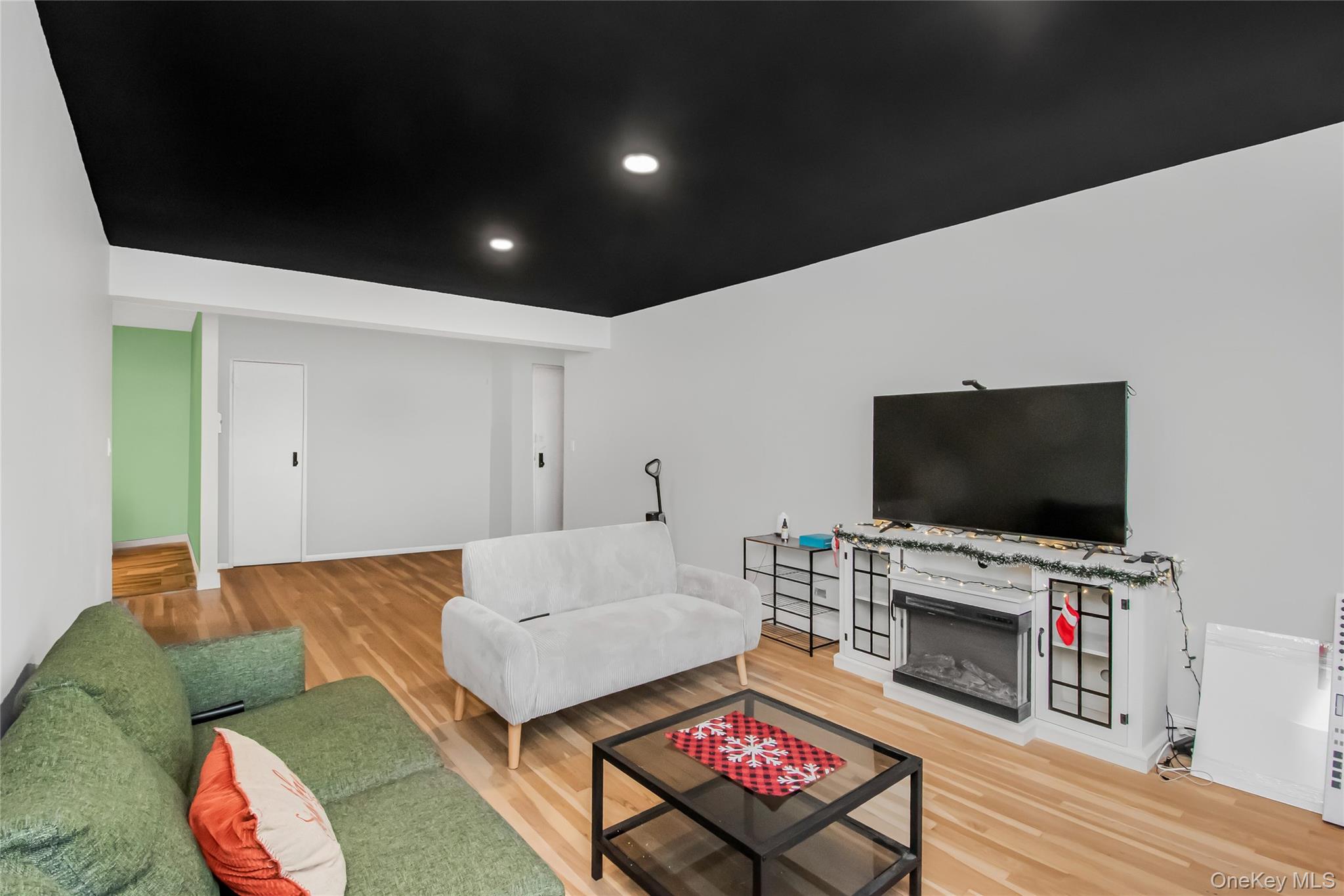 75 W 238th Street 3H Property Photo 1