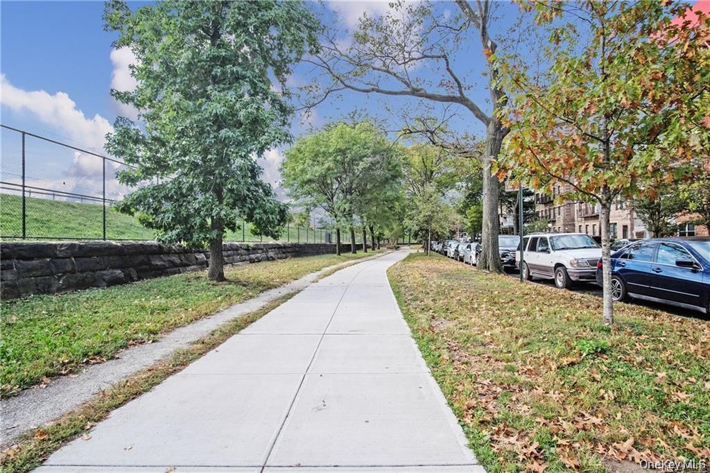 75 W 238th Street 3h Property Photo 10