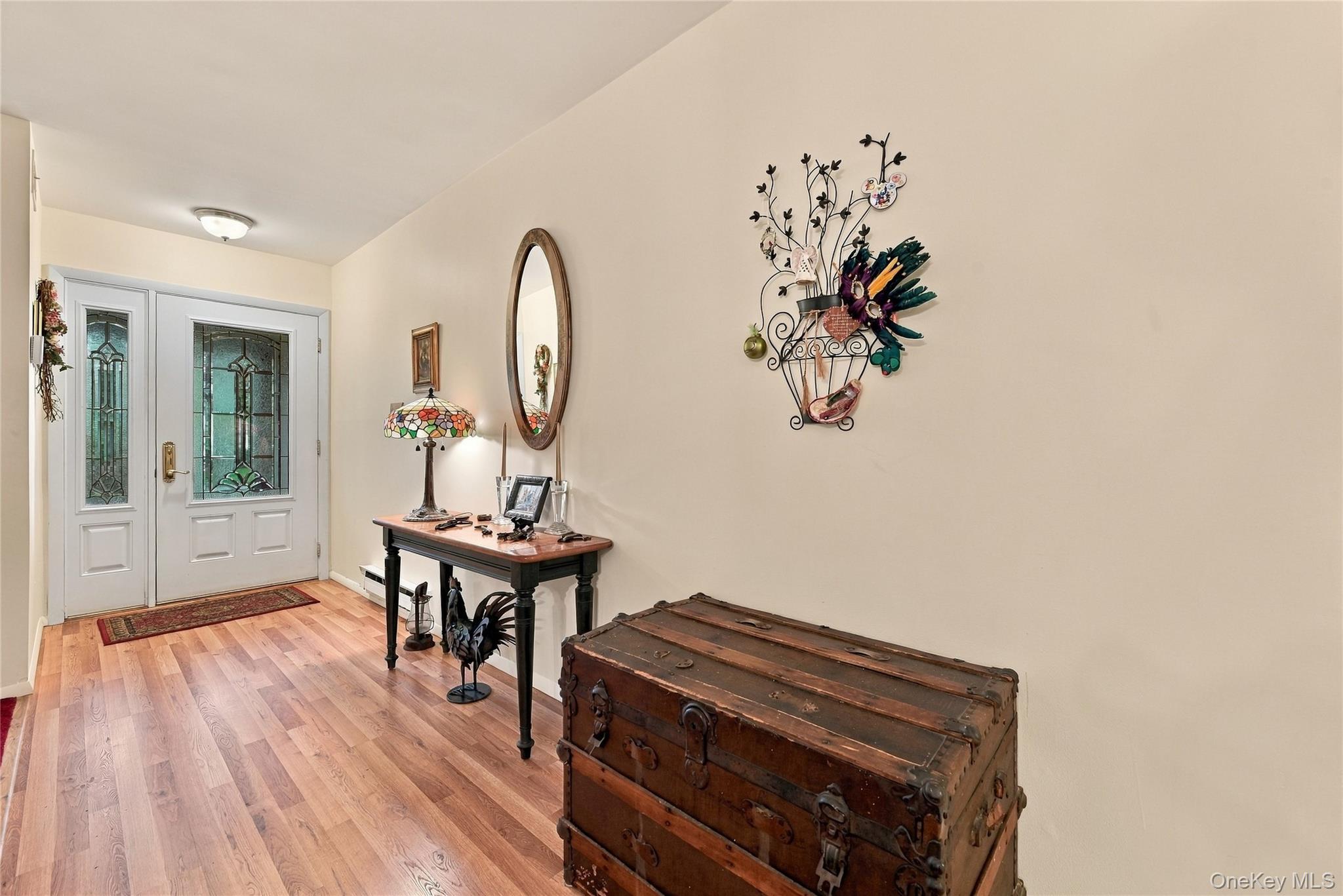 473 Stratford Lane Property Photo 3