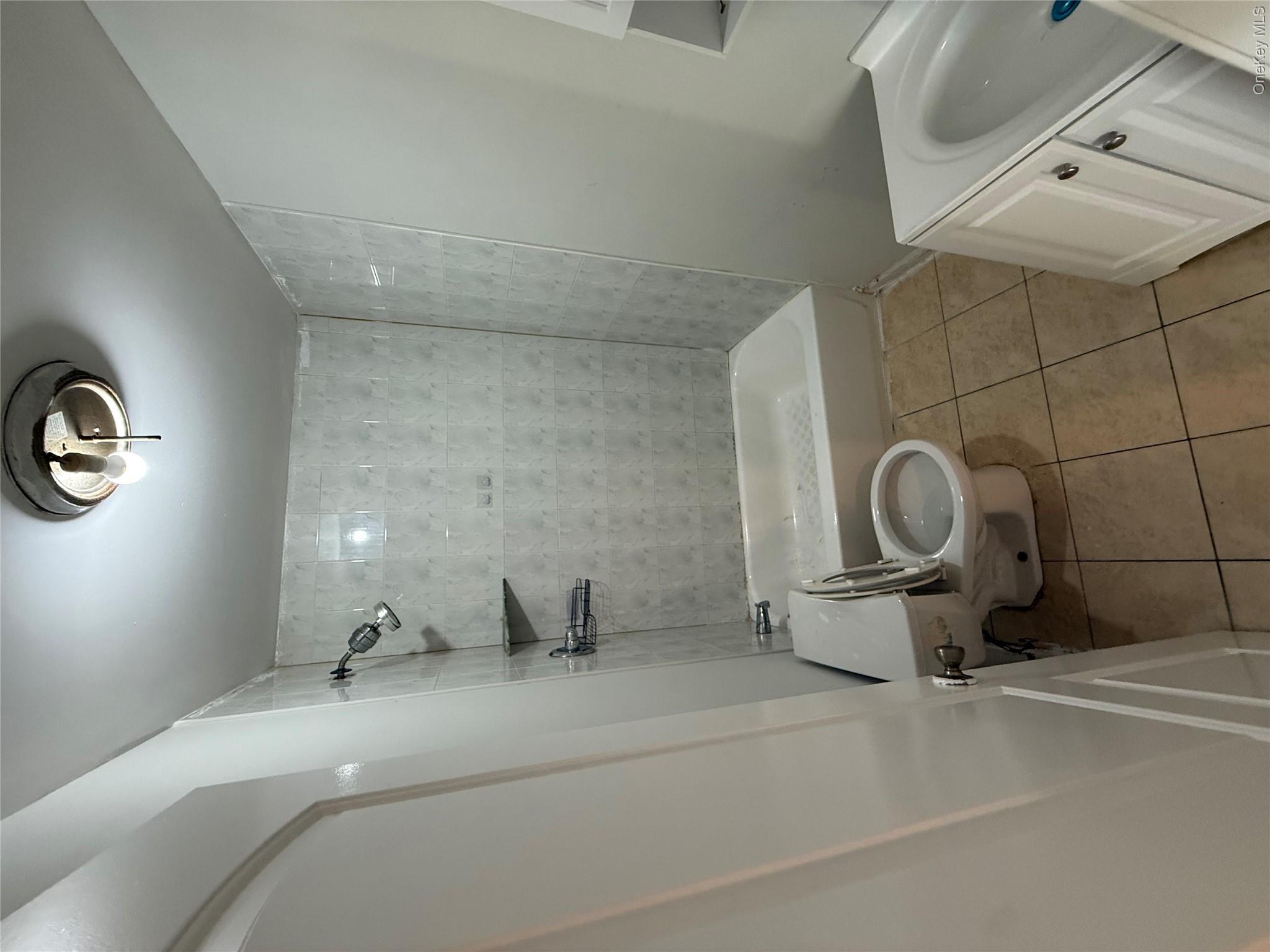 803 Astoria Boulevard 3 Property Photo 10