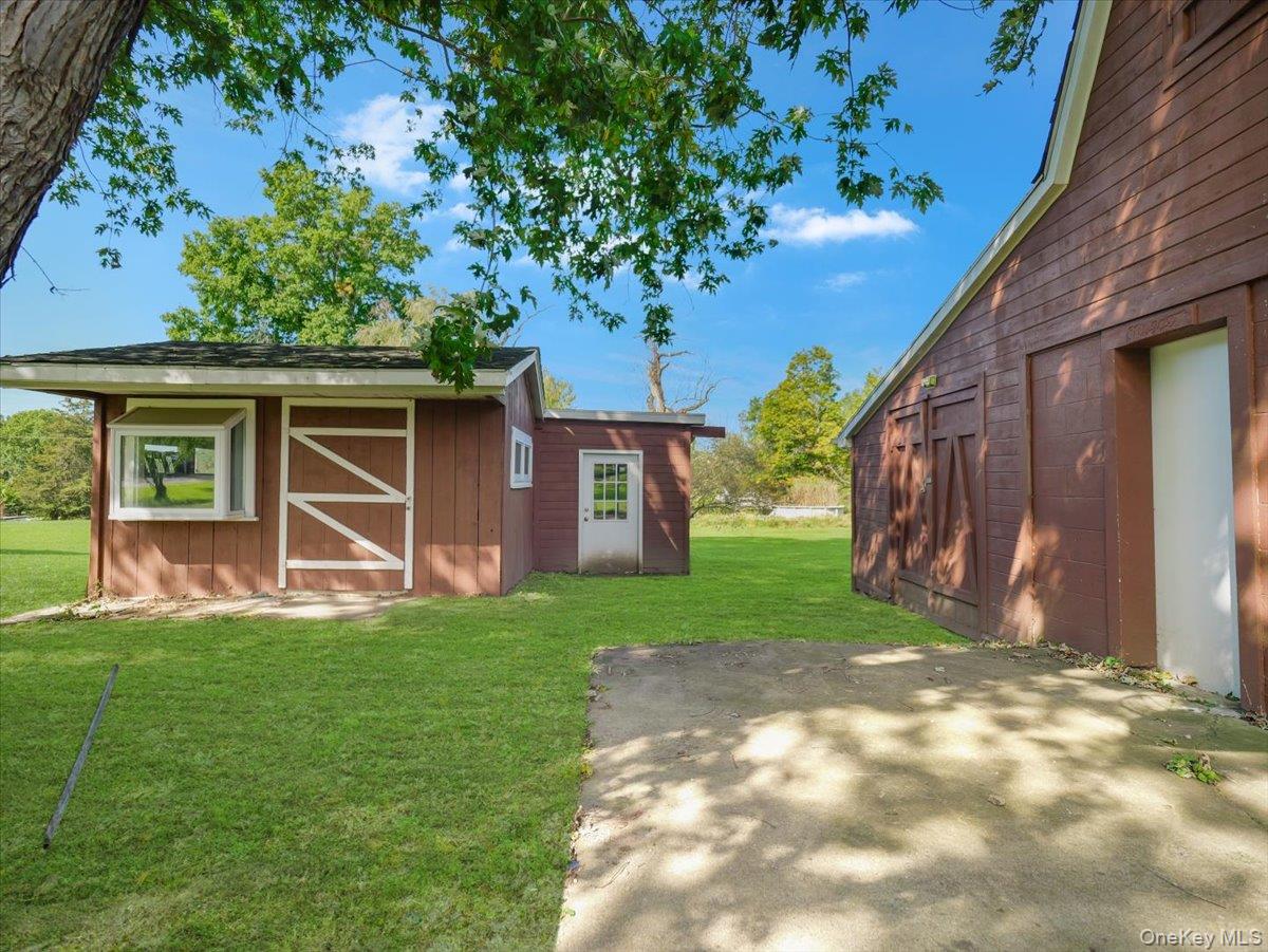 8 Acorn Drive Property Photo 10