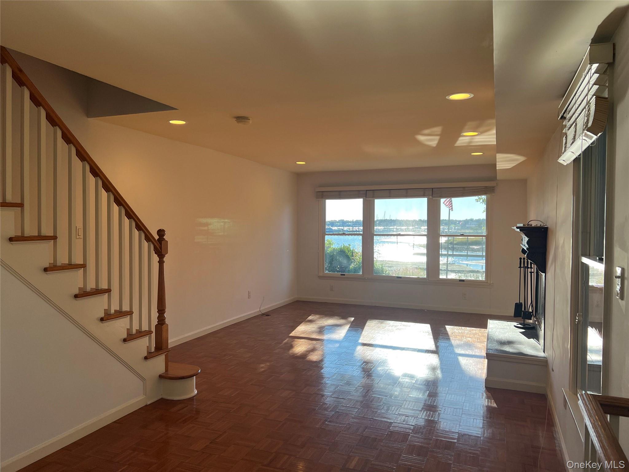 59 Sintsink Drive B Property Photo 5