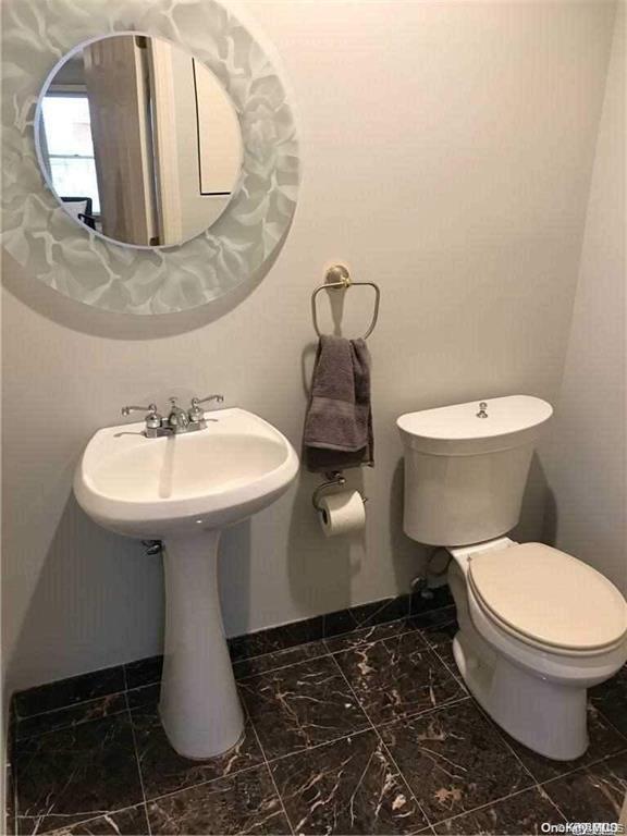 59 Sintsink Drive B Property Photo 8